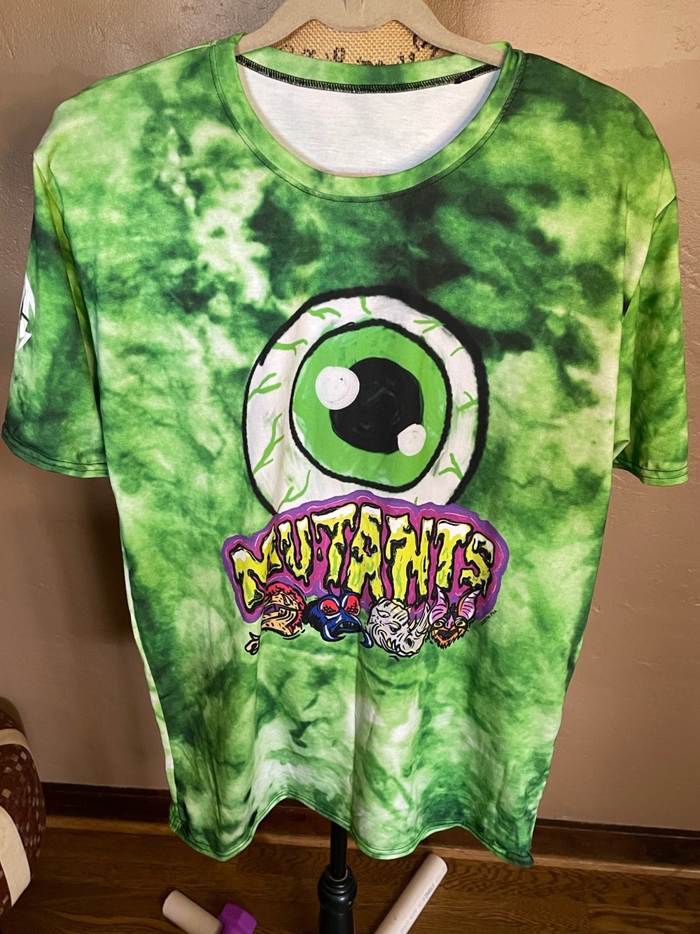 TMNT Mutant Mayhem Green Tie-Dye Eye Graphic Short Sleeve Tee Large